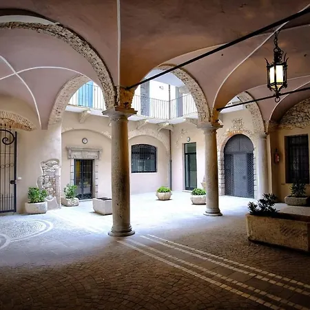 Corte Trento Bed & Breakfast *